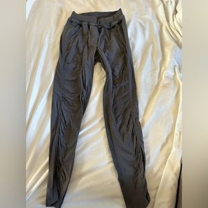 Lululemon Street to Studio Pant II (Unlined) Size 2